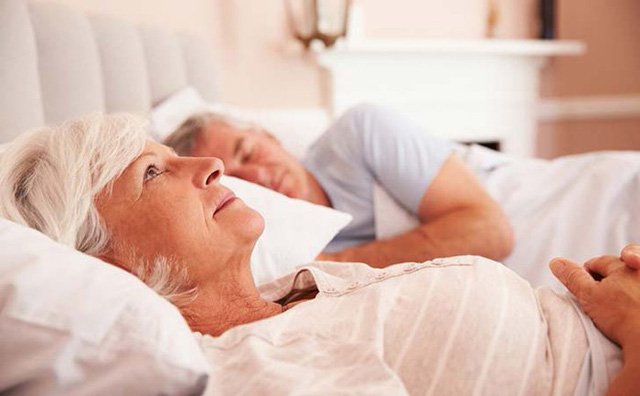 Mất ngủ phụ thuộc thuốc ảnh hưởng đến sức khỏe người già