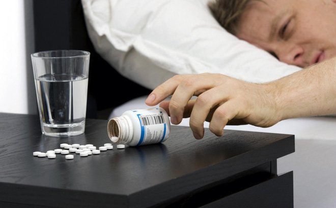 Người mất ngủ thường xuyên uống thuốc gì để ngủ ngon